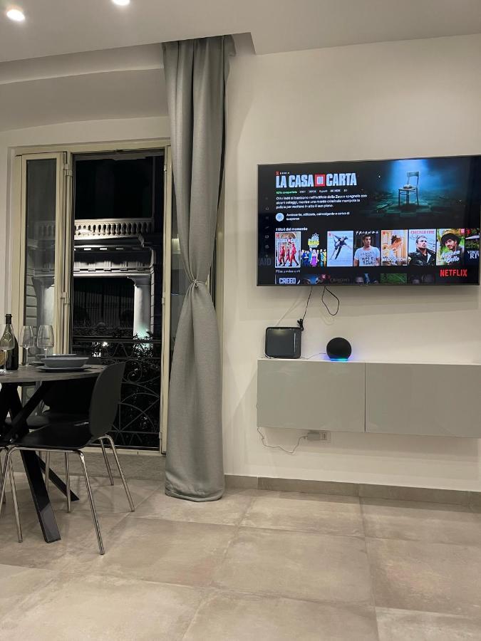 The Jungle Apartment Naples